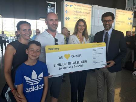 Vueling festeggia a Catania: 2 milioni di passeggeri e più di 260 mila posti disponibili per l’estate