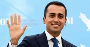 Di Maio ai tedeschi: «Venite a fare le vacanze in Italia»