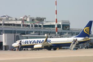 L’inverno di Ryanair da Bari e Brindisi: 40 rotte, di cui 8 nuove, verso 15 Paesi