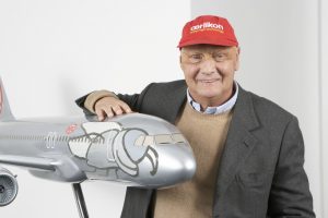 Ci ha lasciato Niki Lauda: numero uno in pista e nei cieli