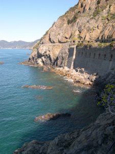 Vernazza e le Cinque Terre, il mare in pole position nella guida di Legambiente e Touring Club