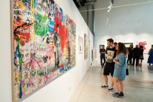Franciacorta Outlet Village: la mostra “Da Warhol a Bansky” coniuga shopping e cultura