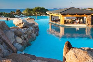 Delphina hotels & resorts intensifica la sua battaglia contro la plastica