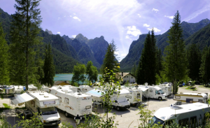 Turismo in libertà: leggera flessione in Italia. Fatturato a +0,8%