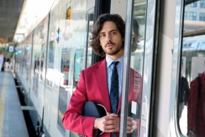 Trenord celebra i 20 anni del Malpensa Express con la campagna “Malpensa Lovers”