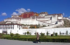 Il Tibet vara nuove misure per incentivare il turismo invernale