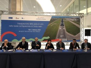 Aeroporto Bari, nuove dotazioni di sicurezza per la pista che raggiunge i 3 mila metri