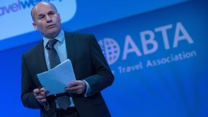 Abta: “il governo britannico non sta facendo niente. Siamo sull’orlo del baratro”