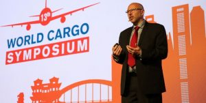 Iata chiede maggior coordinamento dei governi sul cargo