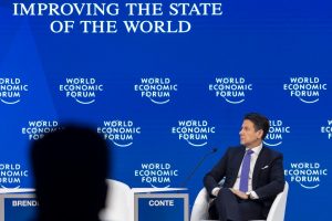 Scontro fra il premier Conte e gli albergatori. Poi tutto rientra