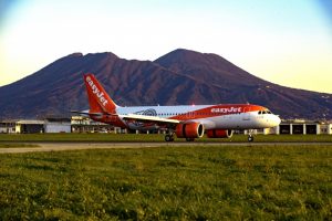 EasyJet investe su Napoli: ottavo aereo basato e tre nuove destinazioni