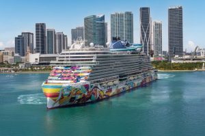 https://www.travelquotidiano.com/wp-content/uploads/2025/10/1920_ncl_aqua_aerial_miami_1734_1244x995-tile-300x199.jpg