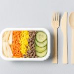 Korean Air: da dicembre salgono a bordo contenitori green per i pasti