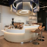 Riapre oggi dopo un ampio rinnovo la Lufthansa Lounge all'aeroporto di Stoccarda