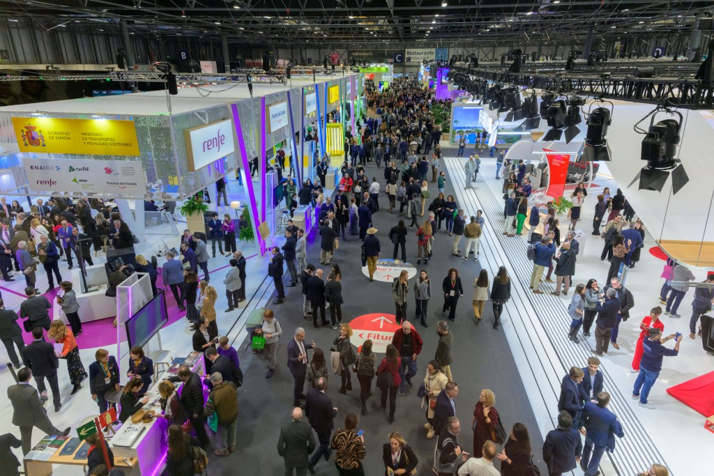 Turismo sostenibile FITUR 2026 tra innovazione e gestione responsabile delle risorse