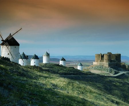 Paesaggi_Consuegra, Toledo© Ente Spagnolo del Turismo-Turespaña.jpg