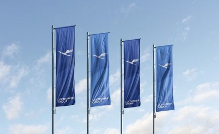 https://www.travelquotidiano.com/wp-content/uploads/2026/03/lhg_flags_new_brand_2026-450x277.jpg