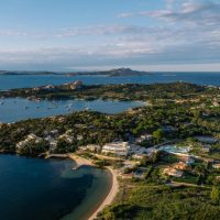 7Pines resort Sardinia, nuova stagione tra territorio, sport e alta cucina