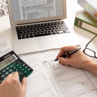 Ritenuta d’acconto sulle commissioni: altro scoglio finanziario per gli adv