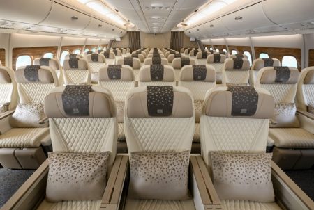 Emirates: la Premium economy debutta sul primo dei 15 A380 in fase di rinnovo
