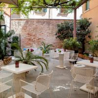 Biennale di Venezia, le proposte di Corte Gabriela tra relax, arte e storia