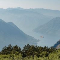 Explora Journeys svela le crociere estive 2028. Explora VI in primo piano
