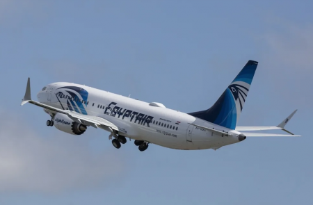 https://www.travelquotidiano.com/wp-content/uploads/2026/05/Egyptair-B737-Max-8-450x295.png