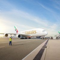 Emirates centra un utile ante imposte da record nell'anno chiuso a fine marzo