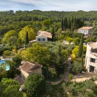 Lou Calen Eco Resort, la Provenza più autentica tra cultura, natura ed enogastronomia