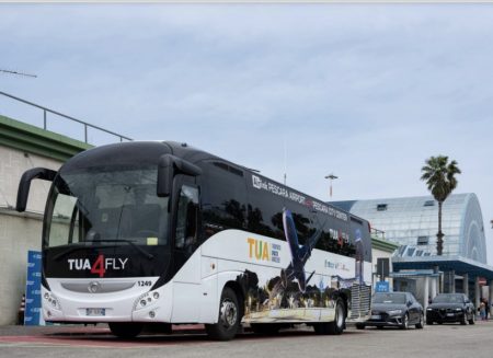 https://www.travelquotidiano.com/wp-content/uploads/2026/05/Tua4Fly-450x327.jpg