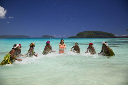https://www.travelquotidiano.com/wp-content/uploads/2026/05/Water-Music-port-olry-Santo.-jpg-450x300.jpg