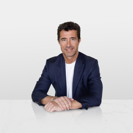 https://www.travelquotidiano.com/wp-content/uploads/2026/06/AlessandroPetazzi_2927-edited-copy-450x450.png
