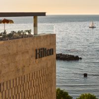 Gruppo Hilton: tre nuove strutture fra Creta, Islanda e Costa Azzurra