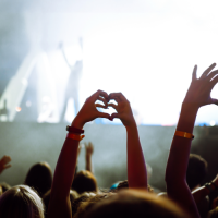 Il turismo musicale in UK diventa un affare. Nel 2025 14 miliardi di spesa