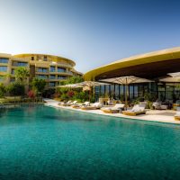 Red Sea Global: l'Equinox Resort Amaala apre i battenti a Triple Bay