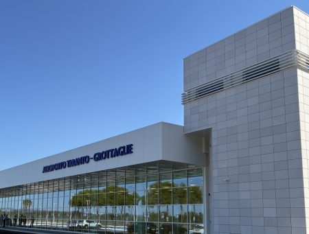 Aeroporto Grottaglie, al via nuova fase per i voli civili