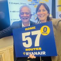 Ryanair: «Prezzi in su, ma tariffe convenienti». Nessun volo in più a Roma
