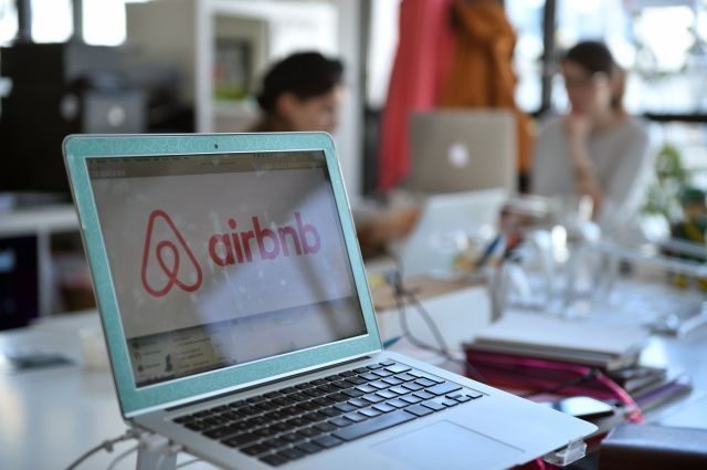Airbnb deve adeguarsi alle norme europee. Parola della Commissione