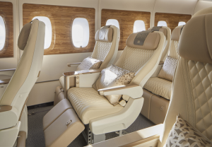 Emirates porta al Dubai Airshow l’A380 con la nuova cabina di Premium Economy