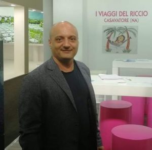 Francesco Riccio e i tour sociali a Scampia: come reinventarsi sul territorio