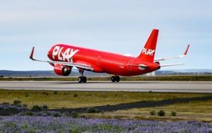 Play al giro di boa dei tre anni. Passeggeri in crescita del 7,5% a giugno