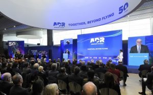 Aeroporti di Roma celebra i suoi primi 50 anni con un nuovo logo