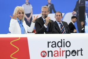 A Fiumicino debutta ‘OnAirport’, la radio in collaborazione con Rtl 102.5 che racconta lo scalo romano