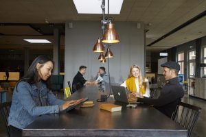 Ao Hostels: pacchetti ad hoc per a studenti e docenti fuori sede