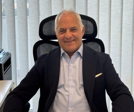 Sofly accelera sul mercato e presenta il suo approccio «new classic»