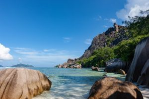 Seychelles: eliminato da oggi l’obbligo di tampone prima dell’arrivo nell’arcipelago