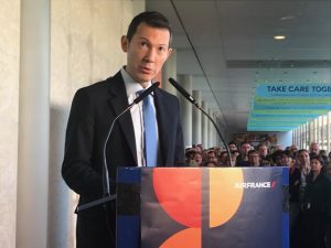 L’Olanda blocca i super stipendi e i bonus dei dirigenti Air France-Klm