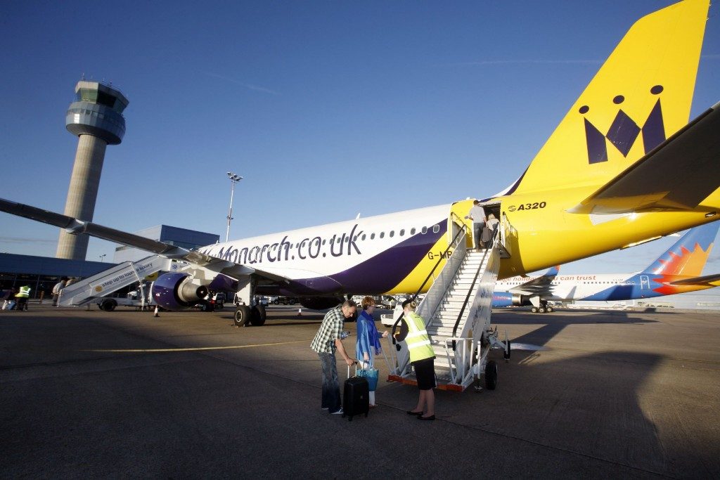 Fallisce Monarch Airlines: 110.000 passeggeri bloccati all’estero