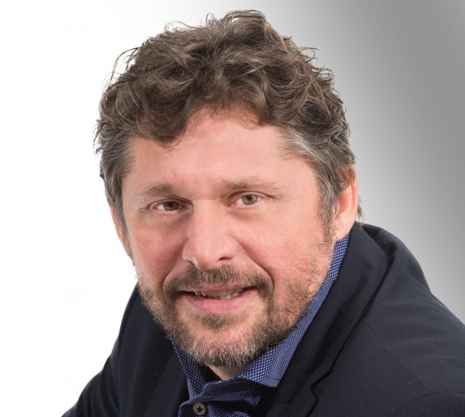 Axa Assistance in Bit con il Travel Open Village