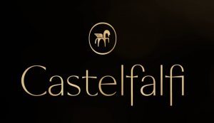 Castelfalfi rinnova l’immagine con un logo inedito che coniuga passato e futuro